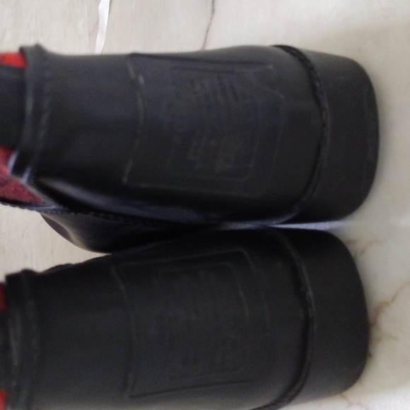 Coach plaid tie back weather boots. - Picture 5 of 9